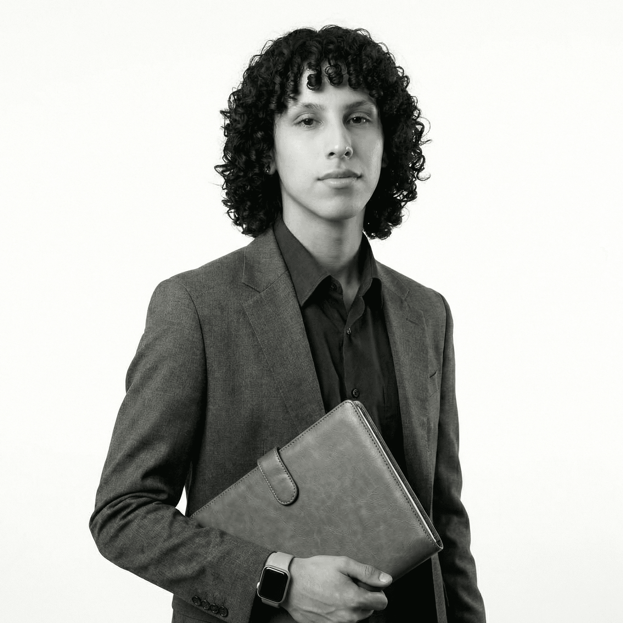 Favio - Curador & Marketing at VESTIER